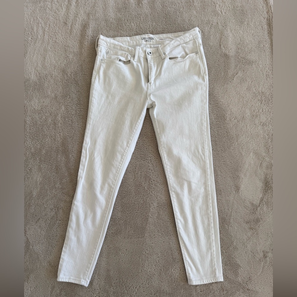 Denizen by Levi’s White Skinny Jegging Jeans
